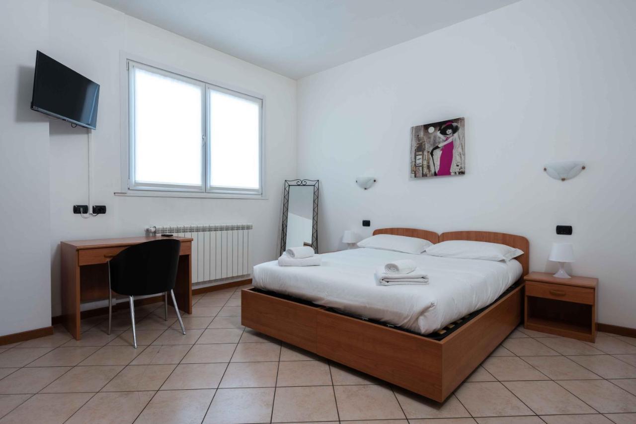 Wayco Rooms Lipomo Exterior photo