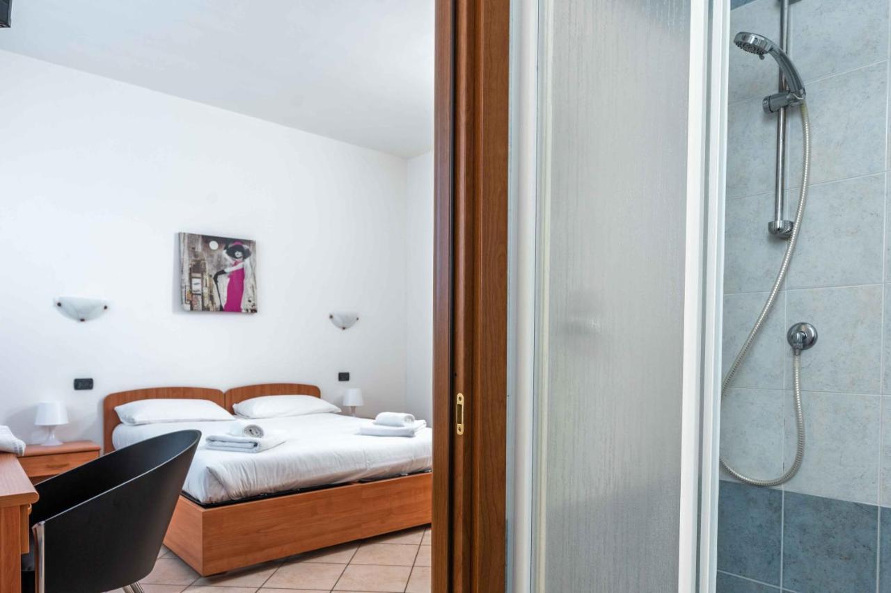 Wayco Rooms Lipomo Exterior photo